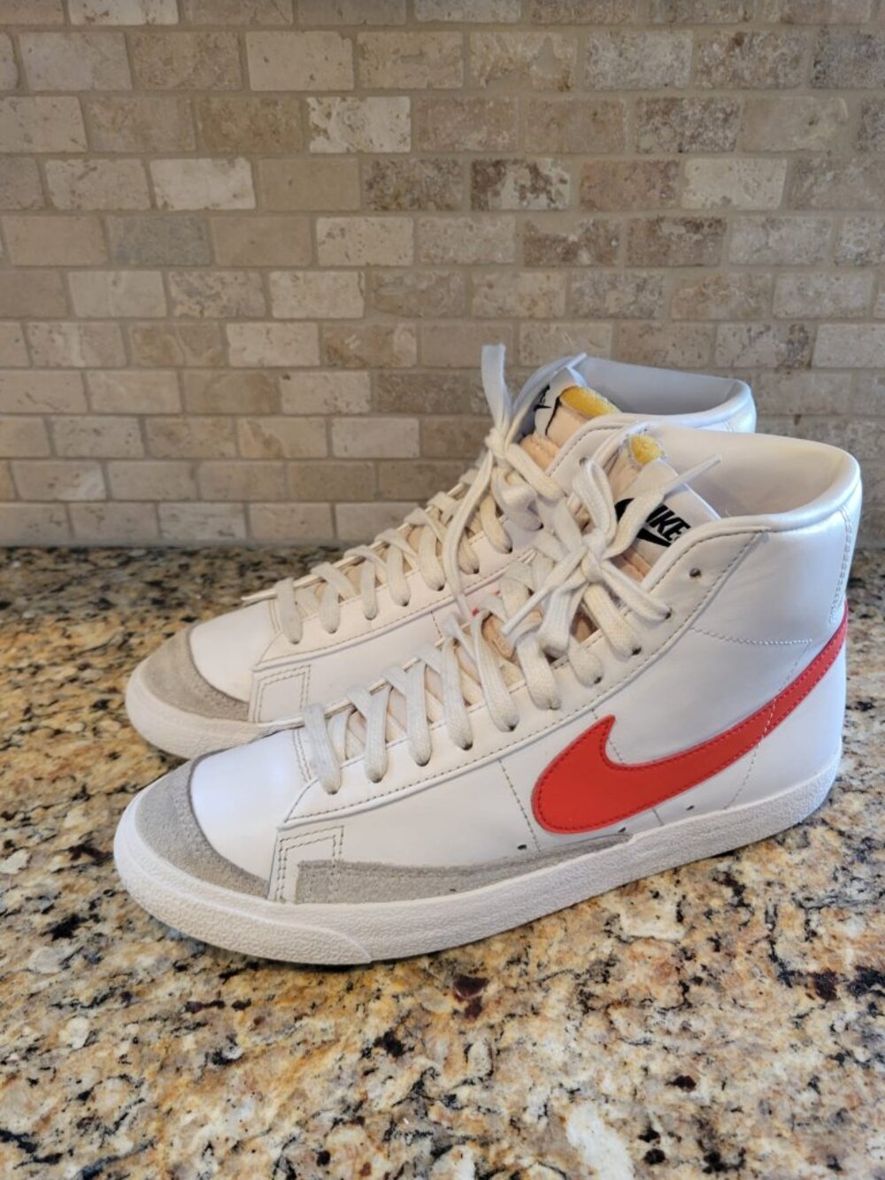 Nike Blazers Mid 77 Mens sz 7.5 Retro Vintage Sneakers